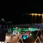 Th Luxury & 4*