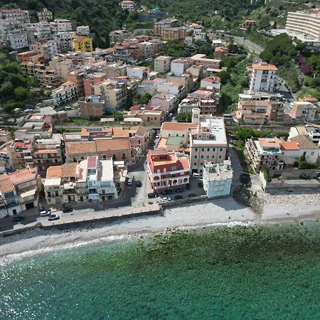 Th Luxury & Pensjonat 4*