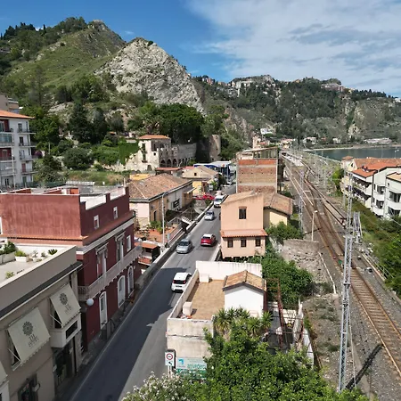 Guest house Th Luxury & Giardini Naxos