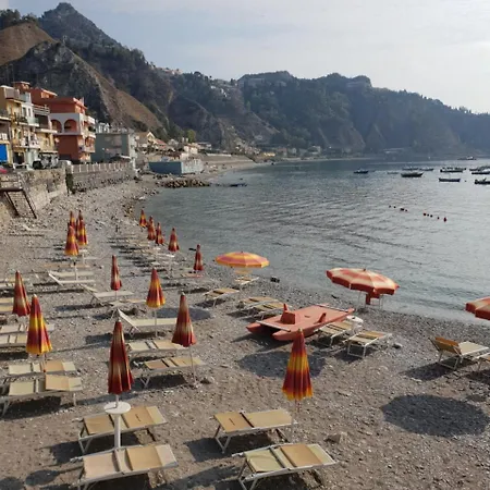 Th Luxury & 게스트하우스 지아르디니낙소스