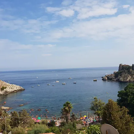 Th Luxury & 4* 지아르디니낙소스